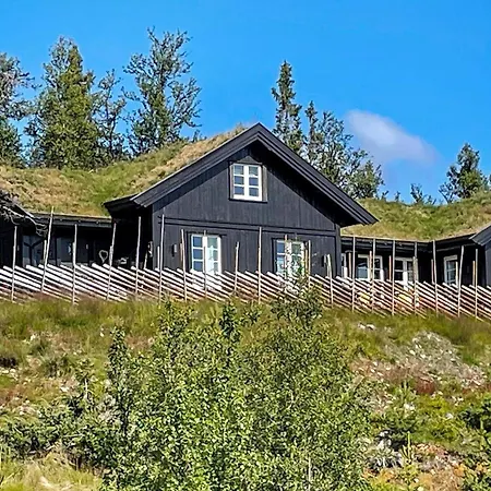 10 Person In Nesbyen-by Traum